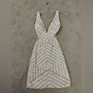 it’s a jovani dress size 00.